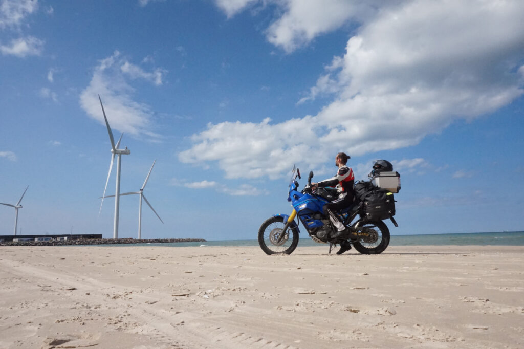 Spiaggia di Hirshtals in moto